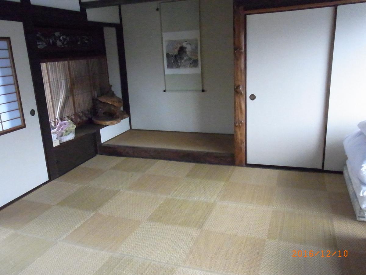 Oyajino Umi Bed & Breakfast Naoshima Dış mekan fotoğraf